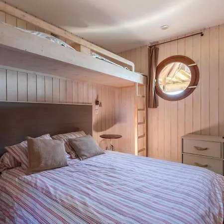Au Bord De L'eau - Grande Maison - Insolite 别墅 *
